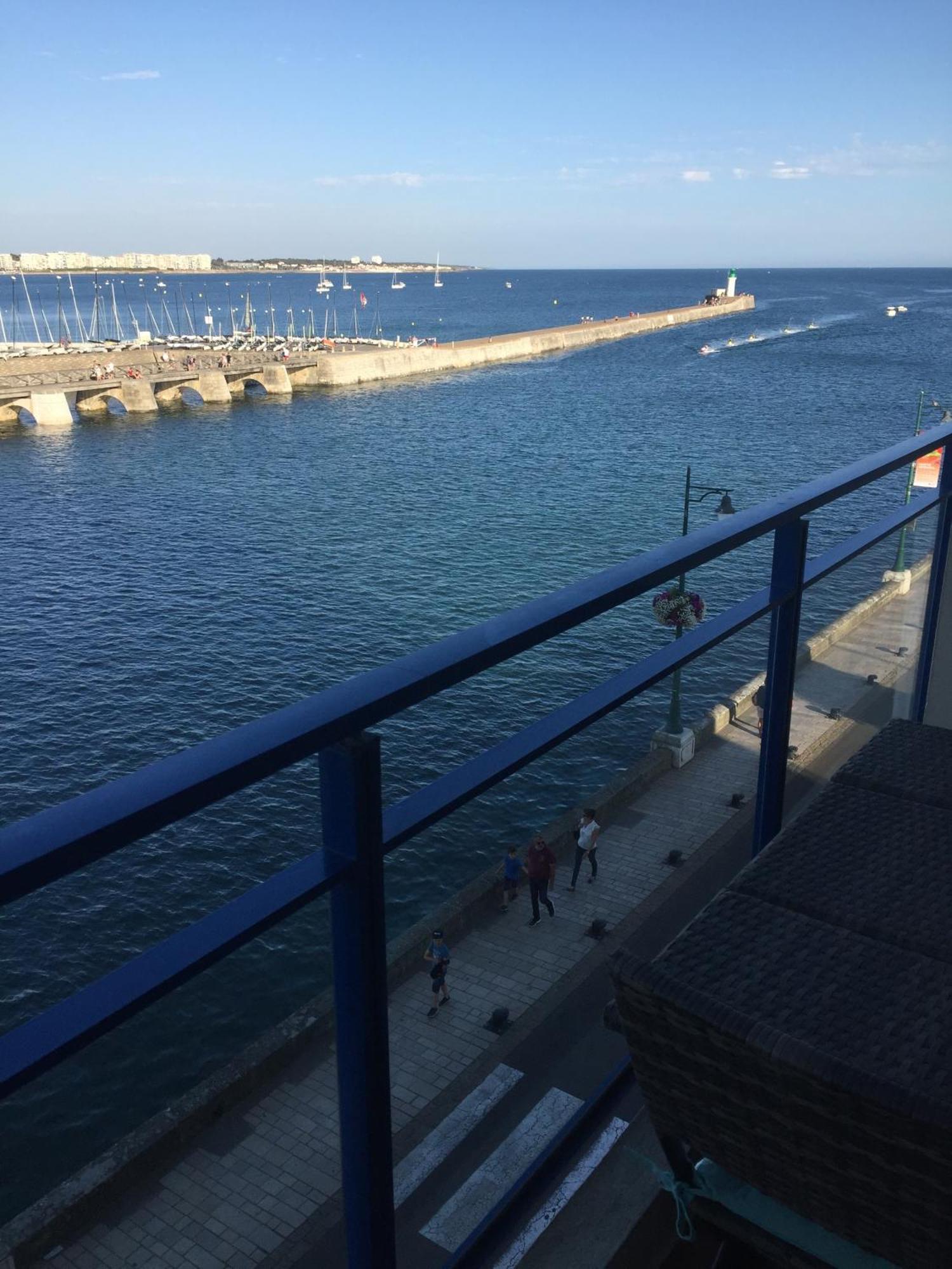 Le Vendee Globe Sous Votre Balcon Appartement La Chaume Buitenkant foto